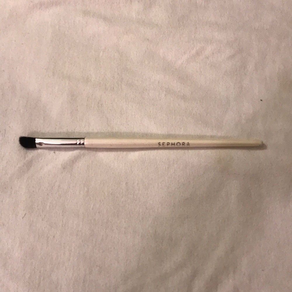 Sephora Limited Edition Angled Shadow Brush